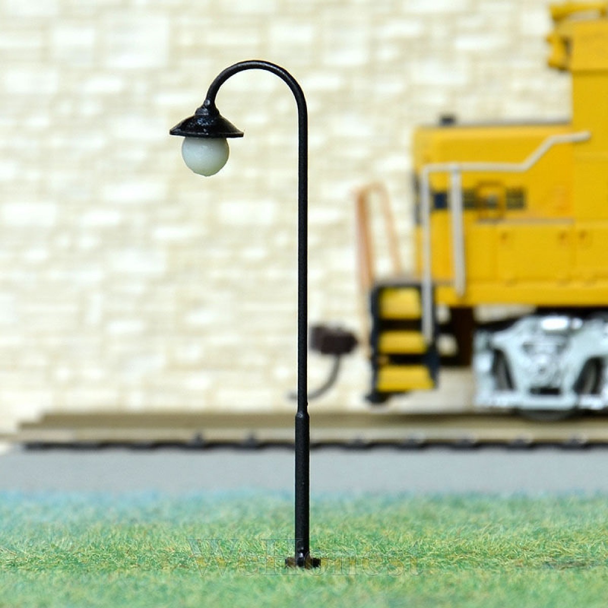 3 x HO scale Lampposts Amber LEDs made Cold Light NO melt Long life #Y911